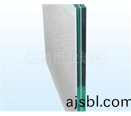 裌層(ceng)玻瓈(li)